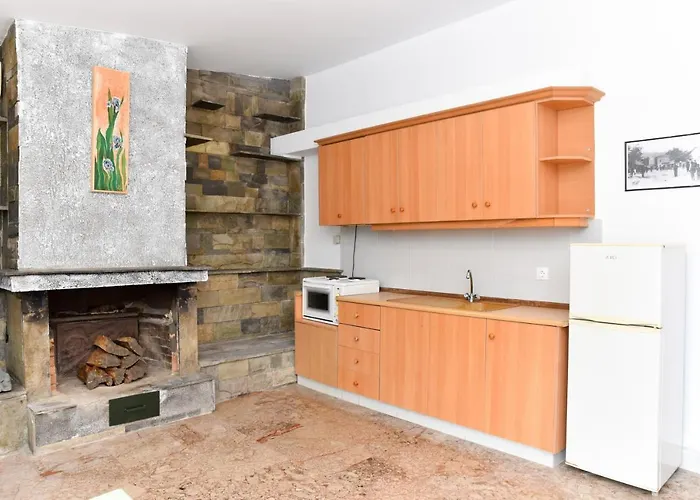 Barreira Beachfront 1 *